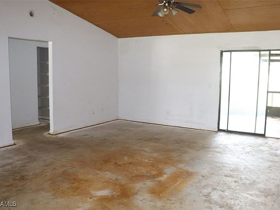 4th image of 3307 11th St W