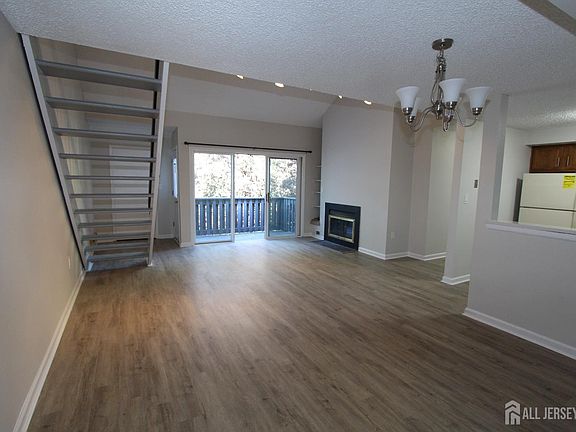 5th image of 1808 Aspen Dr