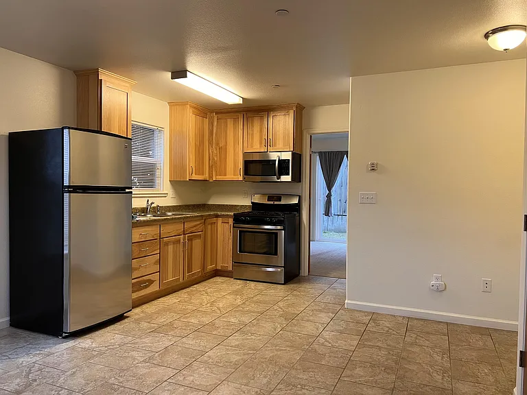 1650 Margo Ln #A — Photo 3