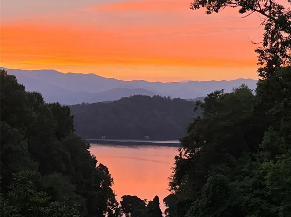 414 Trails End, Bryson City, NC 28713