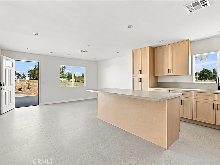 40235 17th St W — Photo 3