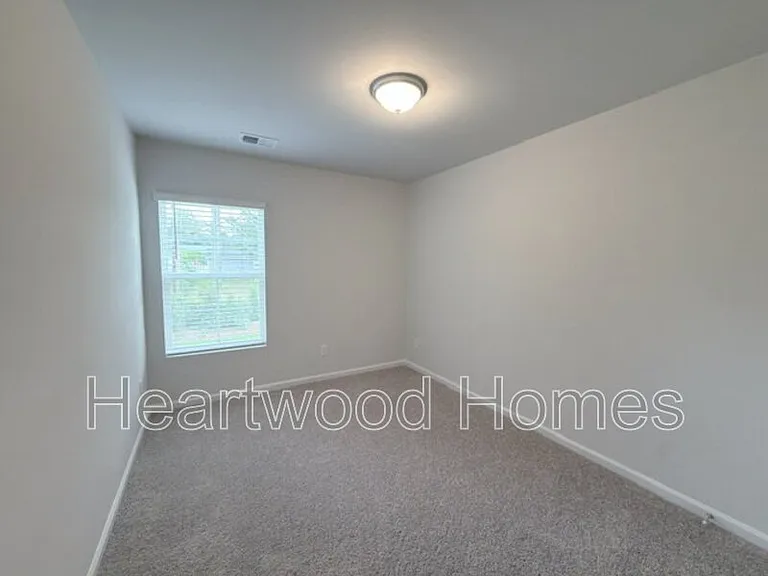 807 Coburg Ln — Photo 23