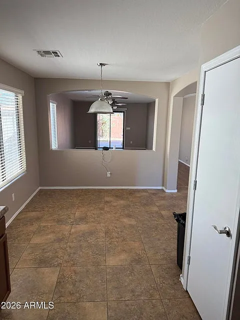 3 bed, 1448 sqft, $1,600 — Photo 4