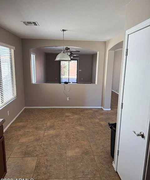 816 W Mid Way — Photo 4
