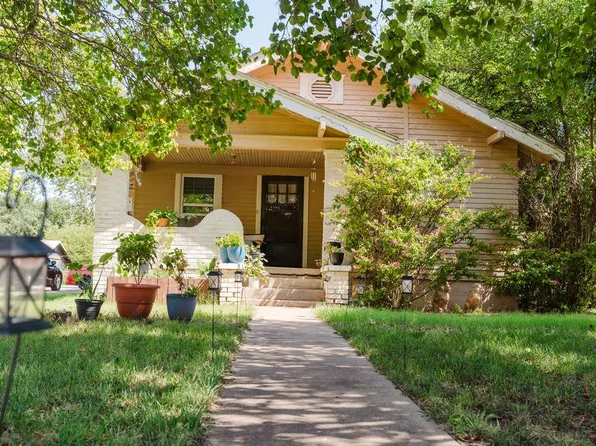 901 E Main St, Sentinel, OK 73664