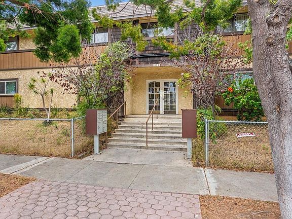 5th image of 634 8th St APT 4
