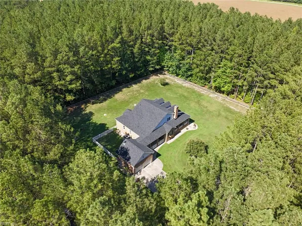 9270 Kellos Mill Rd, Wakefield, VA 23888