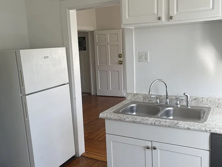7904 Saint Charles Ave — Photo 25