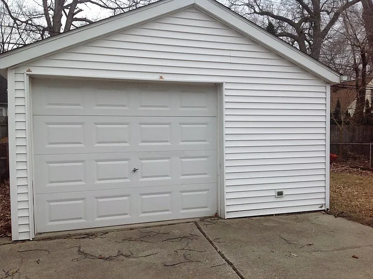 1127 Hoffman Ave — Photo 16