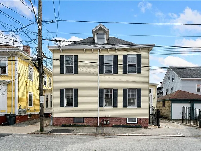 12 Armenia St — Photo 11