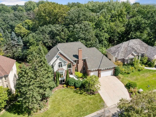 14709 White Oak Dr, Burnsville, MN 55337