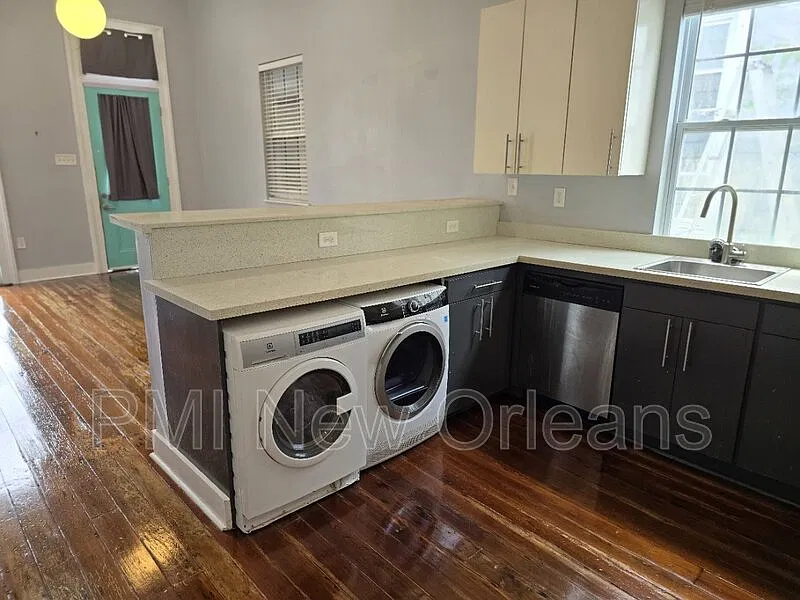 3 bed, 2.0 bath, 1032 sqft, $1,500 — Photo 4