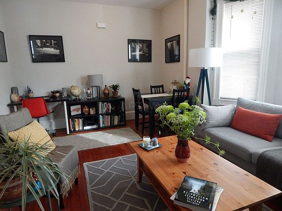 5th image of 60 College Ave #3
