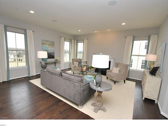 3rd image of 7046 Stag Horn Ln