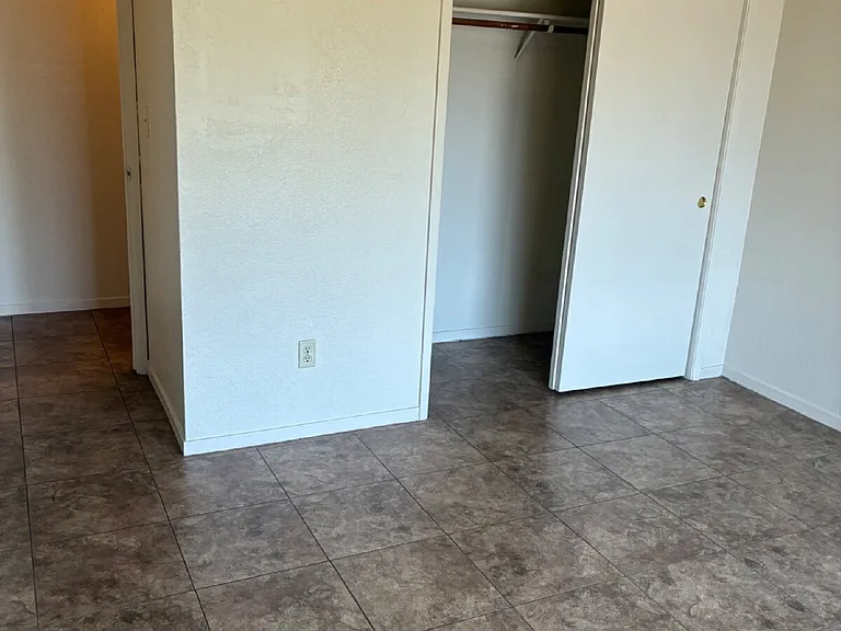 1684 Conestoga Dr #C — Photo 20