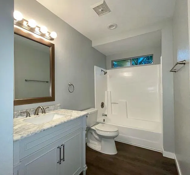 1 Bedroom: Bathroom, 1st Floor