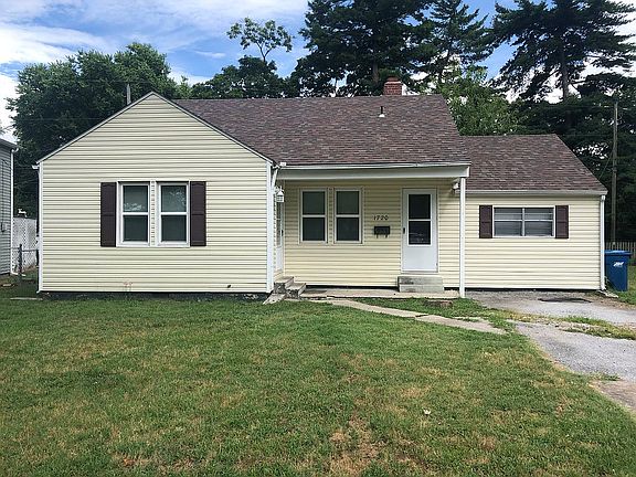 Vinyl siding & newer roof