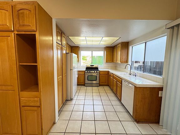 5th image of 45240 Woodstown Way