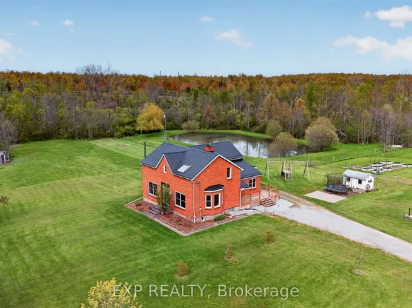 2266 Pettit Rd, Fort Erie, ON L2A 5M4