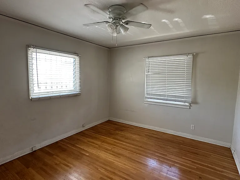 1757 E Villa St #1759 — Photo 5