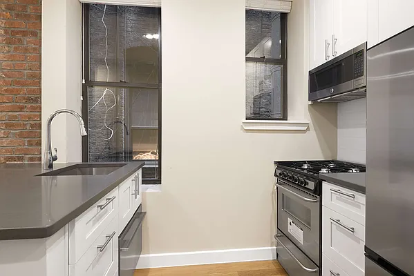 Rented by Cooper & Cooper Real Estate | media 12