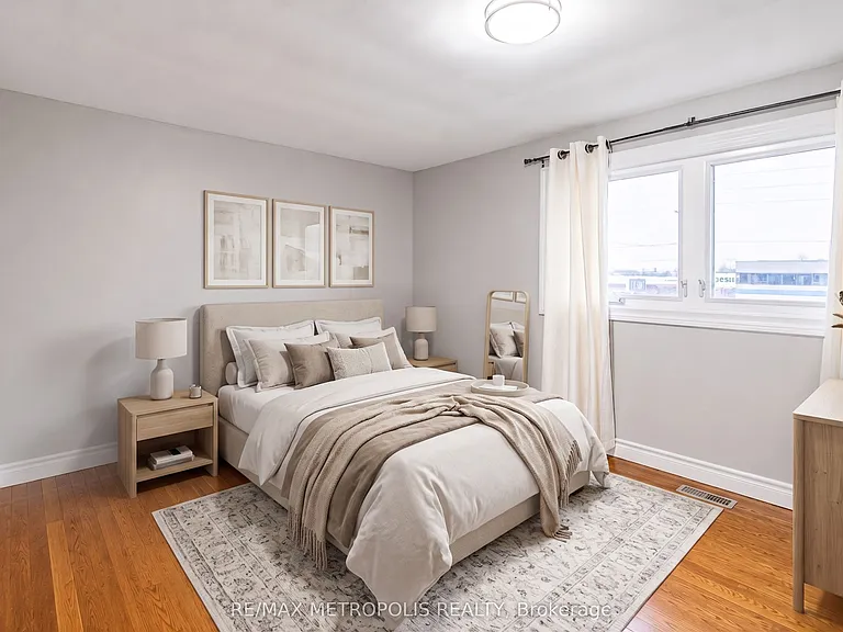 1098 Cedar St — Photo 3