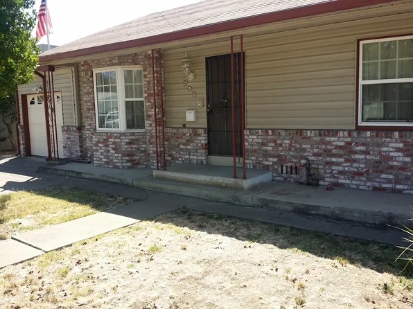 468 E Barrymore St, Stockton, CA 95204