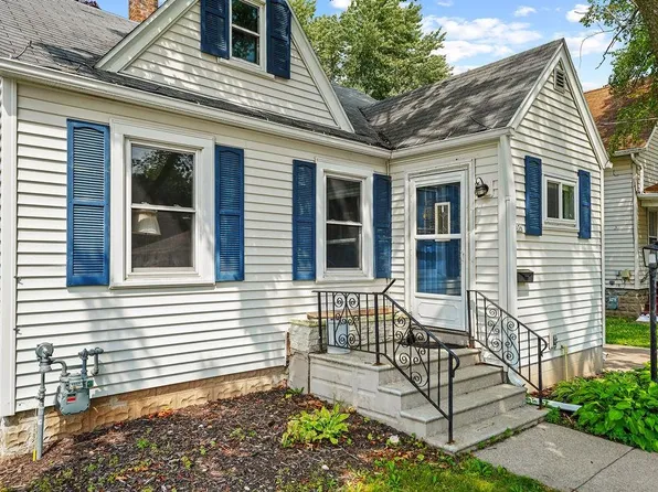 1036 Tyler Ave, Oshkosh, WI 54902