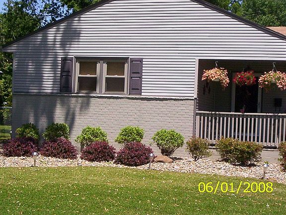 2nd image of 3764 Edinburgh Dr