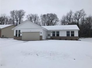 785 Acadia St, Roscoe, IL 61073