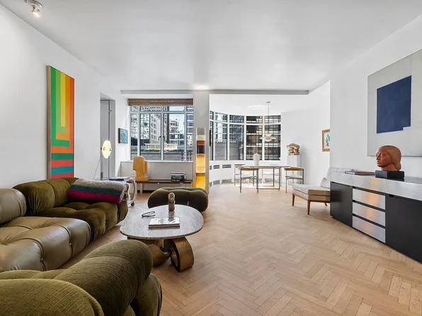 17 W 54th St APT 10C, Manhattan, NY 10019