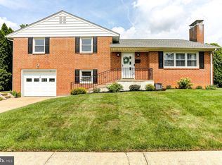 7 Colgate Dr, Camp Hill, PA 17011