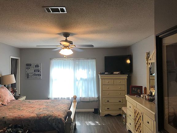 5th image of 1010 Pineview Blvd #B