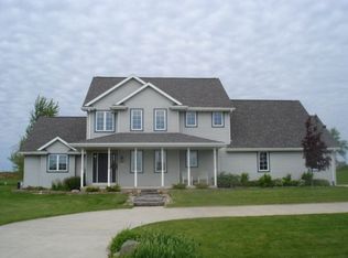 N1047 Pebble Ridge Rd, Greenville, WI 54942