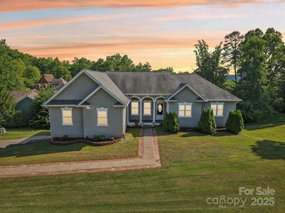 150 Baton Ln, Hendersonville, NC, 28792