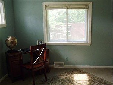 5th image of 17302 Puritas Ave