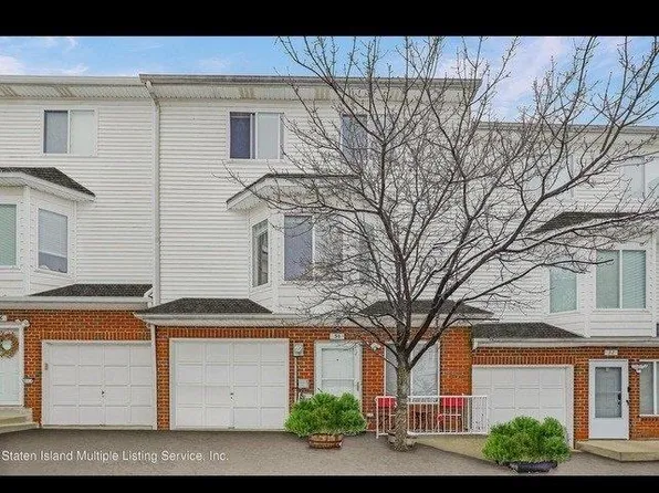 34 Amanda Court, Staten Island, NY 10312