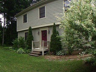 2nd image of 300 Chestnut Ridge Rd