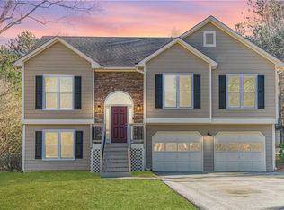 1690 Hampton Walk Dr, Hoschton, GA 30548