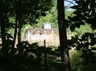 872 Old Place Rd, Hendersonville, NC 28792