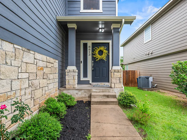 8613 Rock Pigeon Dr #205 — Photo 2