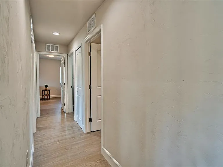 3803 Main St — Photo 14
