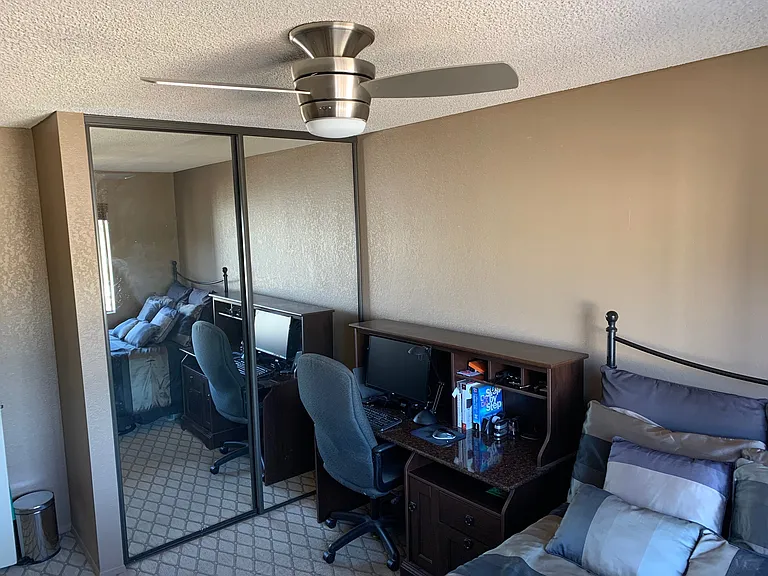 Texas St — Photo 8