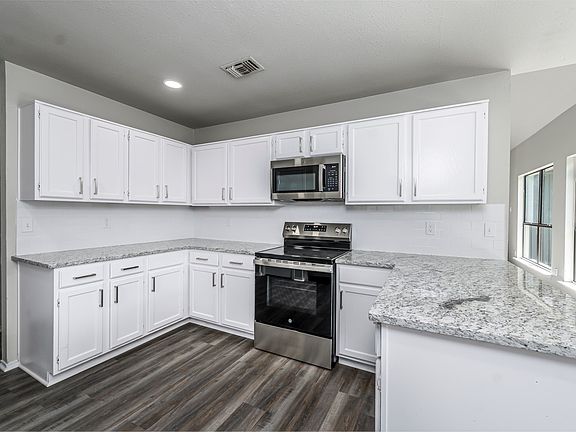 4th image of 6105 Meadowside Trl