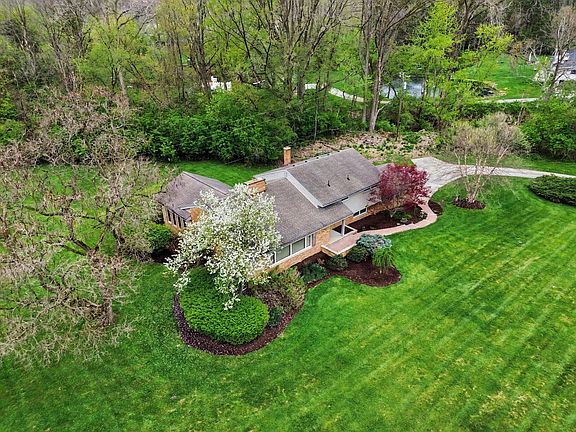 5th image of 6595 Napier Rd