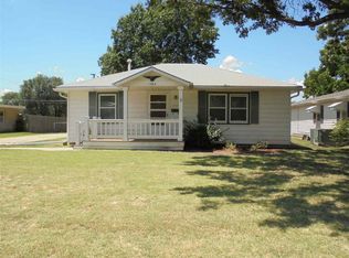 1704 N B St, Wellington, KS 67152