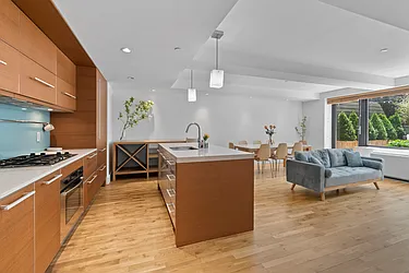 Sold by Hauseit LLC
