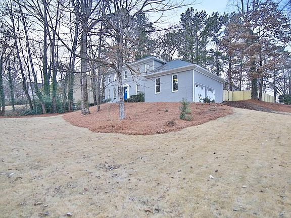 2nd image of 2565 N Arbor Trl