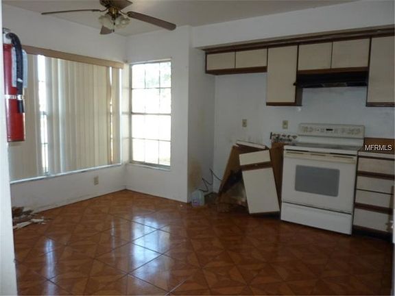 2nd image of 305 Sanddollar Ct