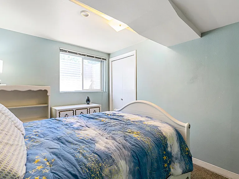 501 Cornell Ave — Photo 12